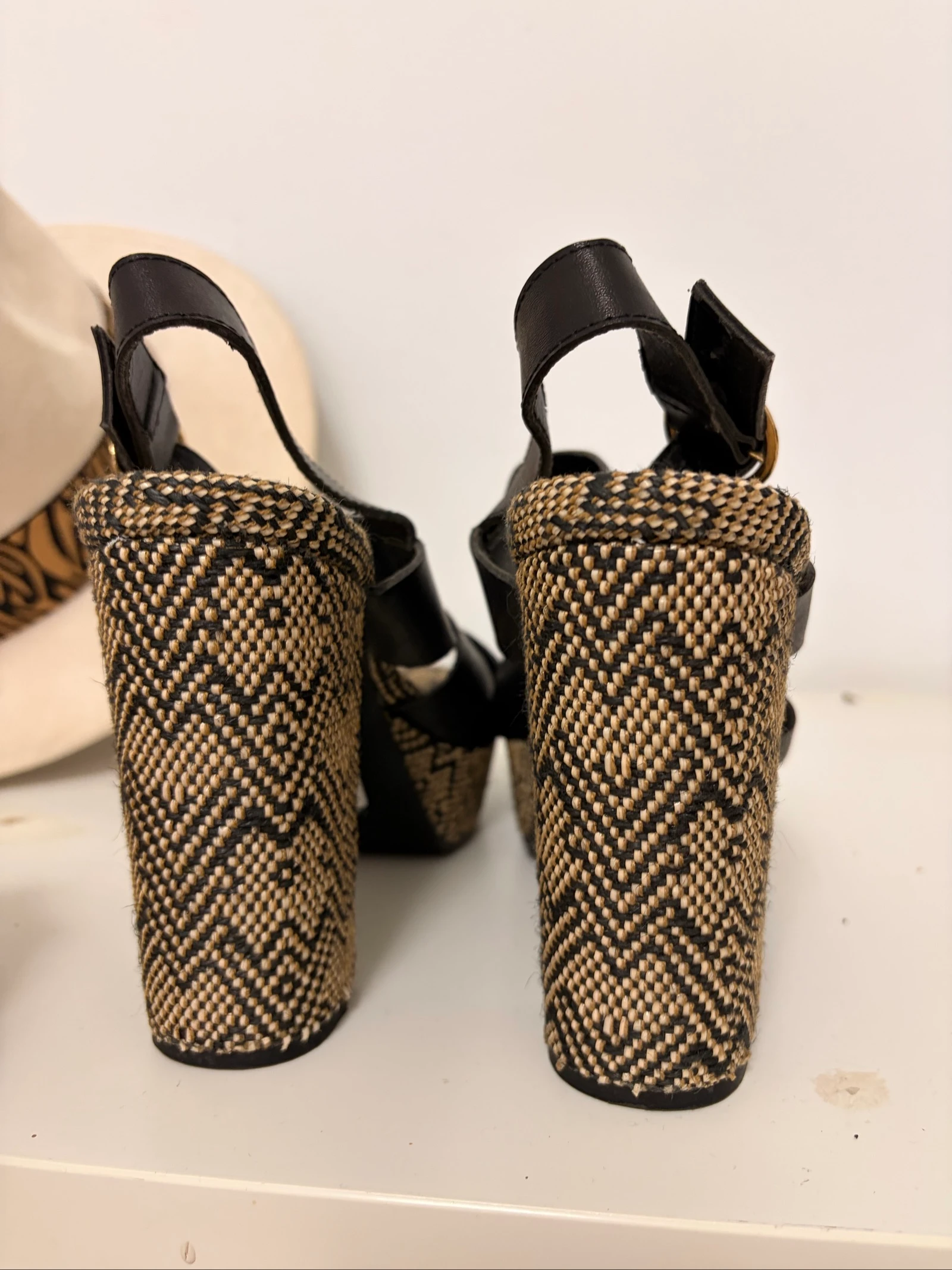Zapatos de tacón ancho de rafia – photo 2